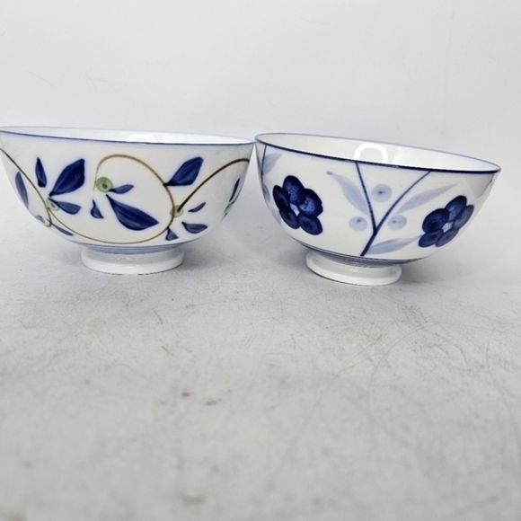 2 hand painted rice‎ bowls - Picture 2 of 10